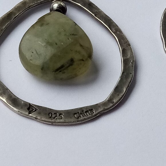 SILPADA 925 STERLING SILVER HAMMERED GREEN RUTILATED QUARTZ EARRONGS W1811 2927 - Picture 3 of 5